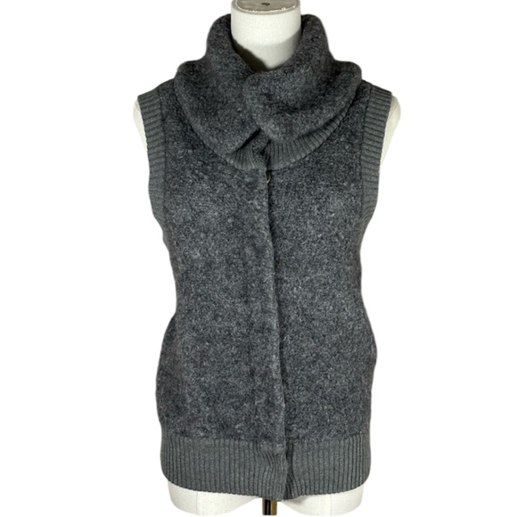 GAP Jackets & Blazers - Gap Alpaca Wool Knit Fuzzy Vest Collar Gray Size XS